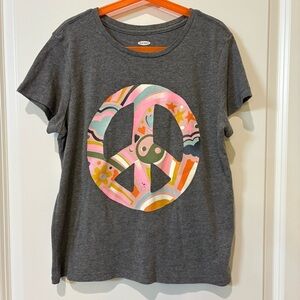 Charcoal Gray Short Sleeve Tee With Colorful Peace Symbol Graphic